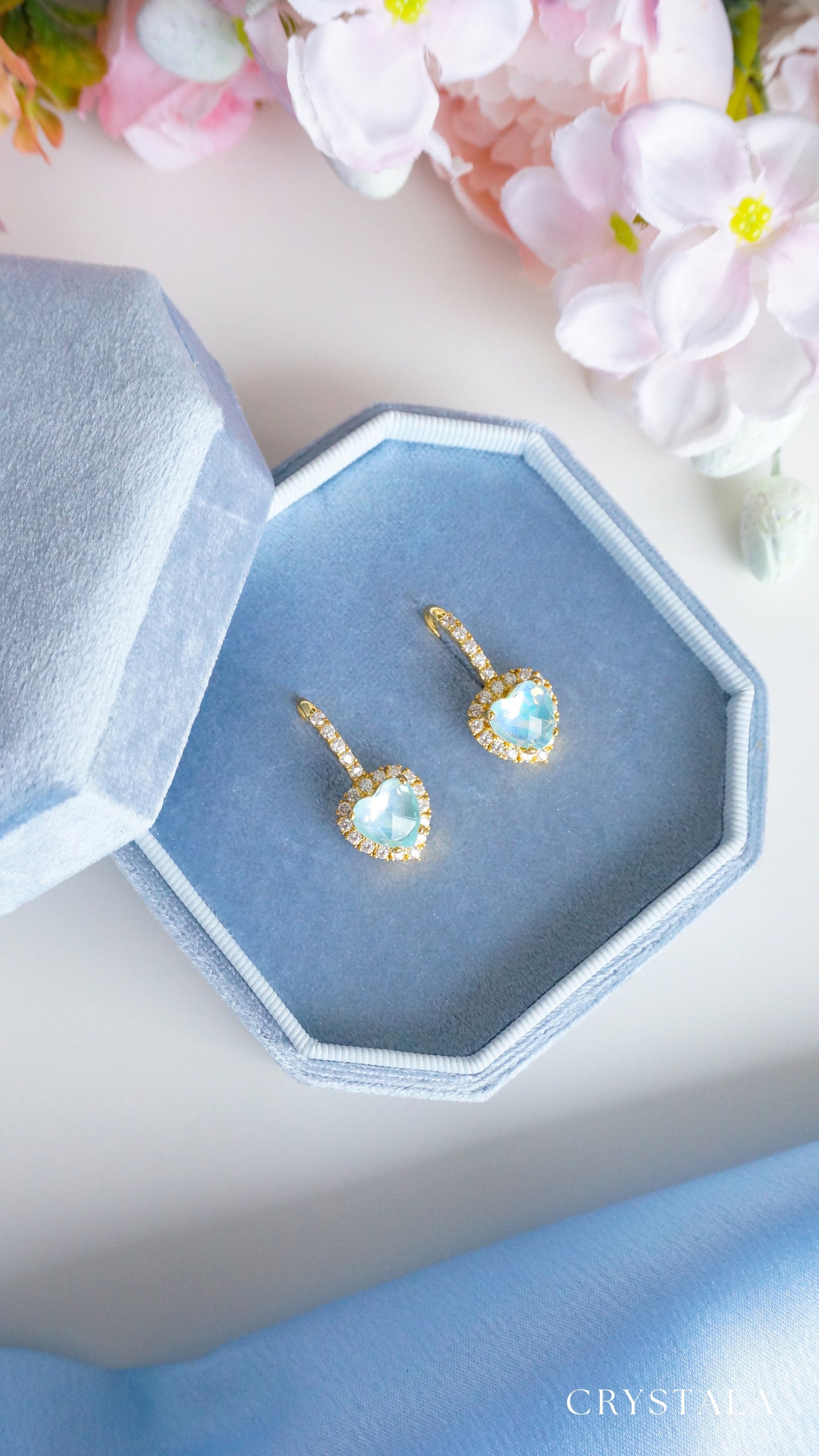 18k Gold Lilian Heart Earrings